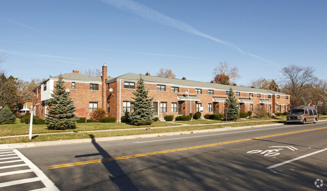 mardi gras townhomes detroit mi