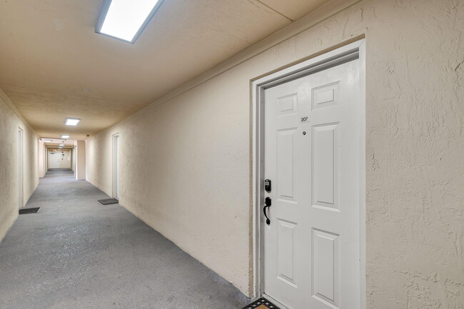 Building Photo - 1300 NE 109th St