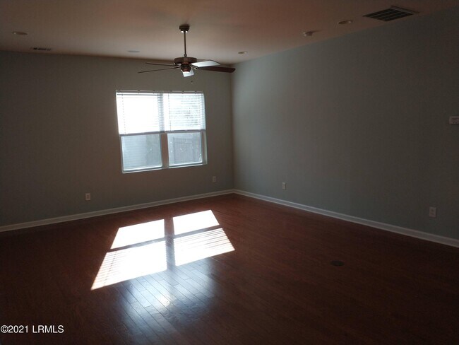 Building Photo - 38 Pennyroyal Way