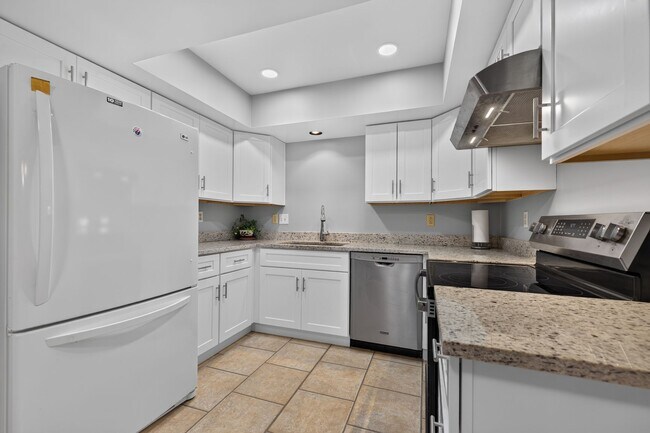 Building Photo - 12533 Coral Grove Pl