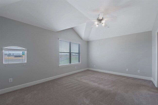 Building Photo - 7650 Springhill St