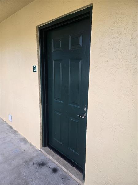 Building Photo - 6323 La Costa Dr