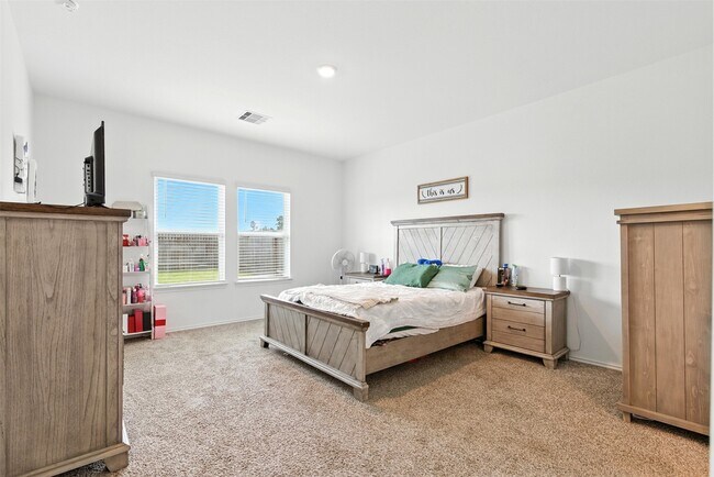 Building Photo - 24010 Breckenridge Hts Ln