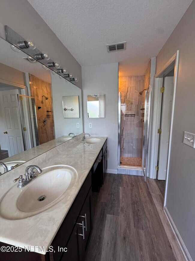 Building Photo - 6932 Morse Oaks Dr