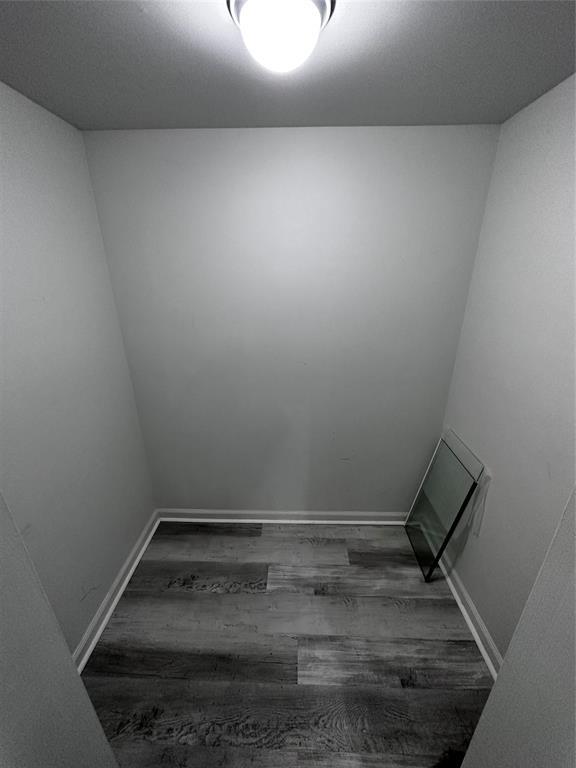 Building Photo - 6295 Bay Club Dr