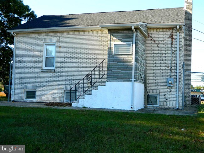 Building Photo - 1809 N Black Horse Pike