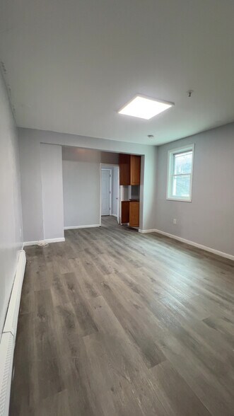 Building Photo - 7208 Tonnelle Ave