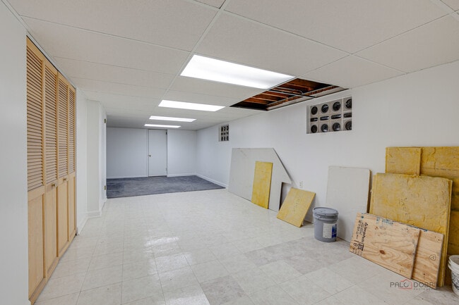 Building Photo - 334 Euclid Ave