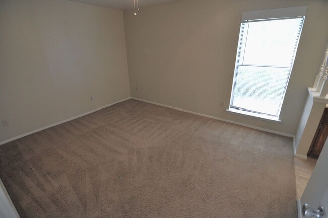Building Photo - 10616 Mellow Meadow Dr