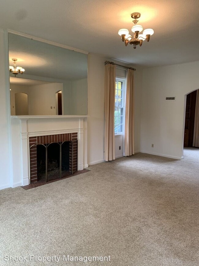 Building Photo - 2 br, 1.5 bath House - 1101 S 9th St