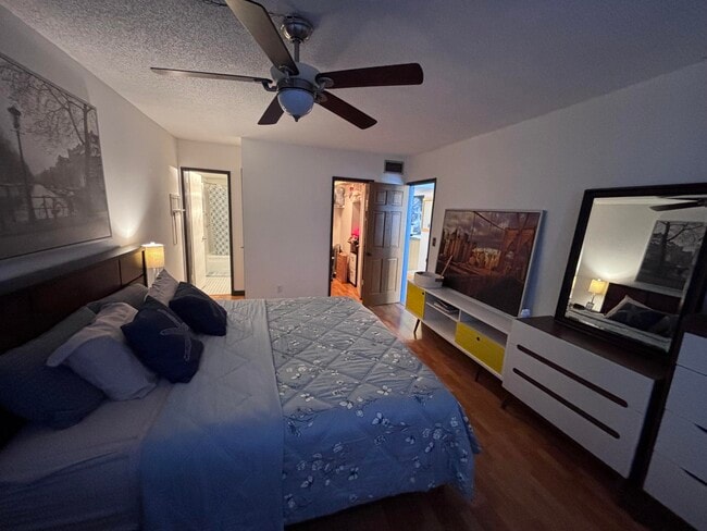 Building Photo - 336 N Birch Rd