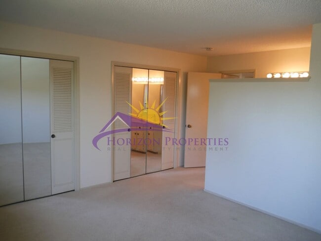 Building Photo - 6319 St James Dr