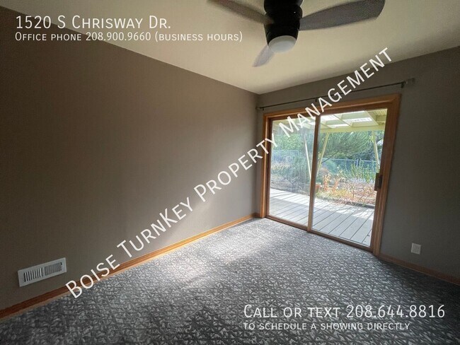 Building Photo - 1520 Chrisway Dr