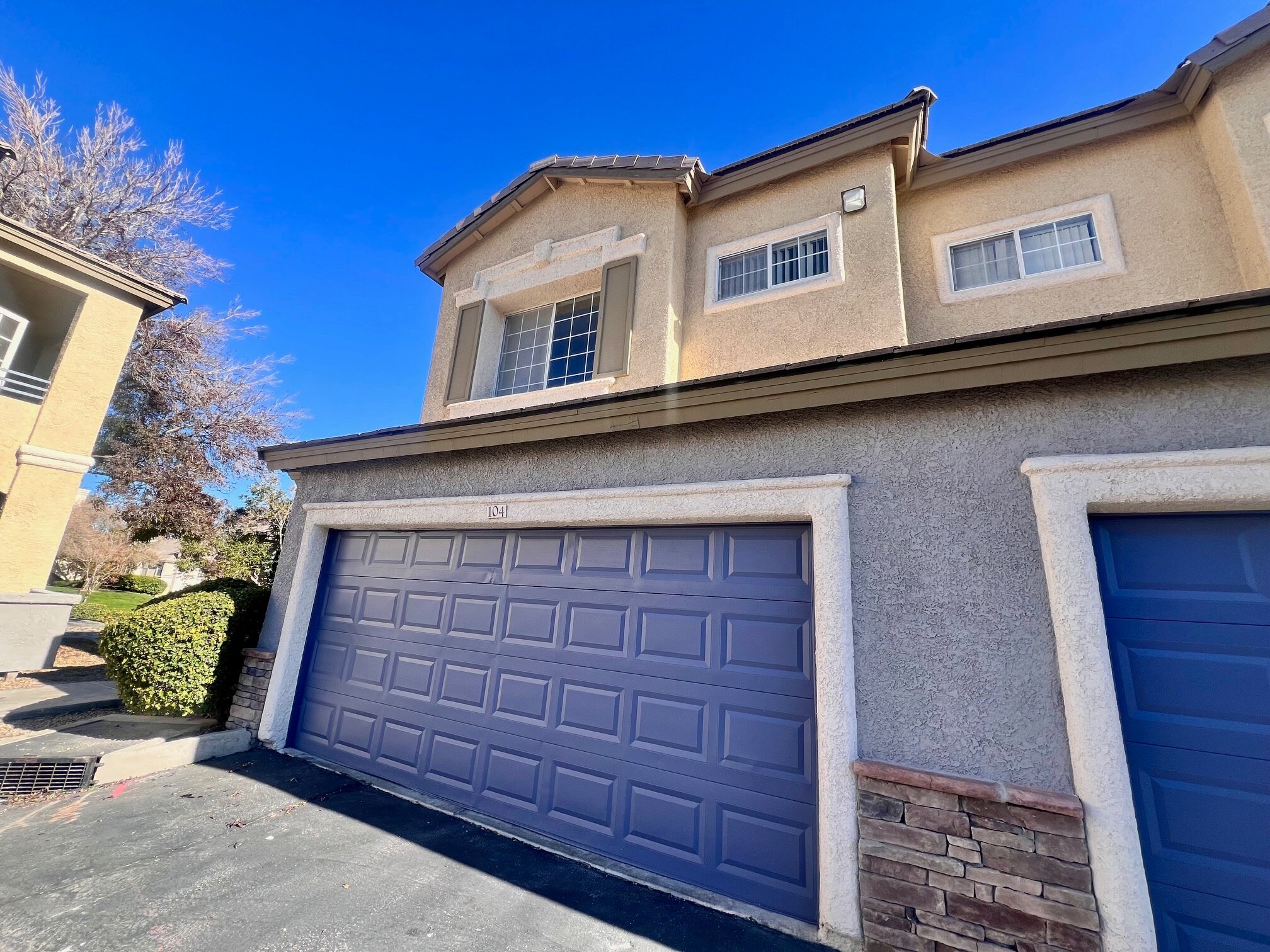 Building Photo - 1604 Queen Victoria St