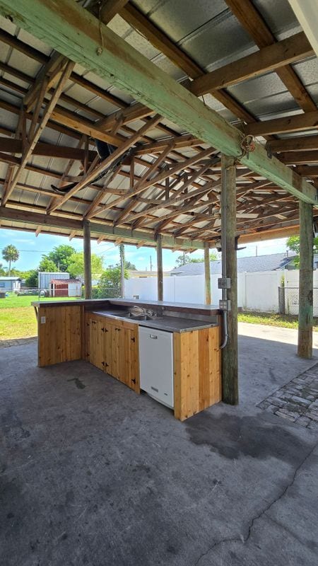 Building Photo - 2709 Arc Dr