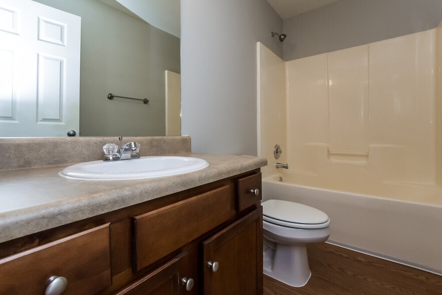 Building Photo - 98 Mercer Ln