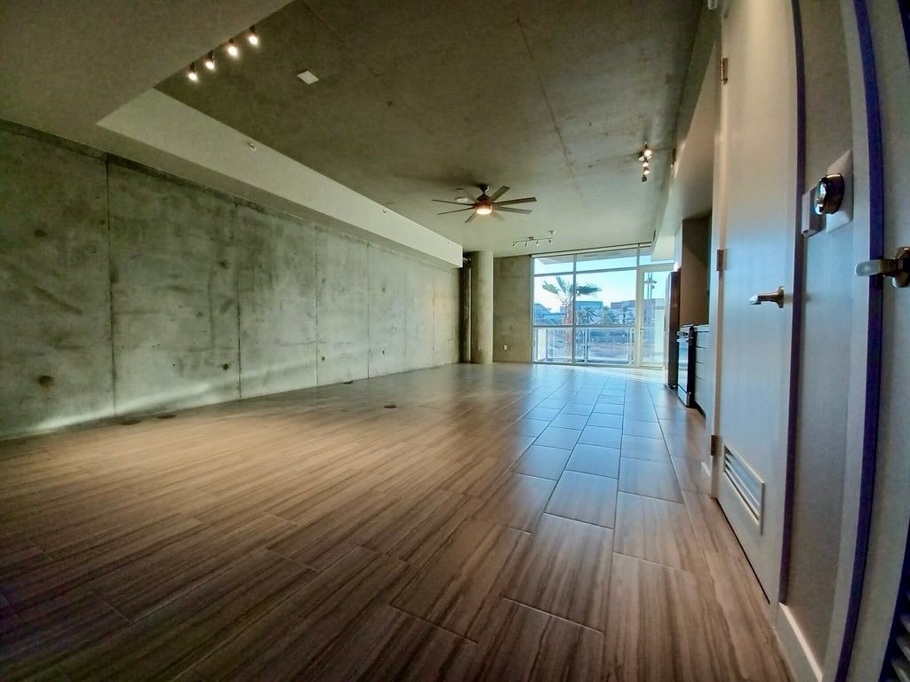 Building Photo - 353 E Bonneville Ave