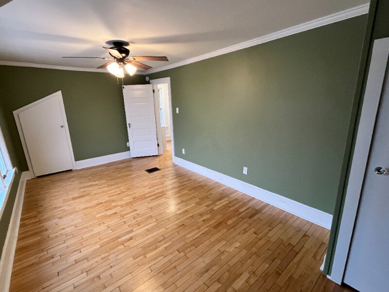 Building Photo - 27 15th St