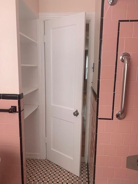 Building Photo - 69 Dorr Ave