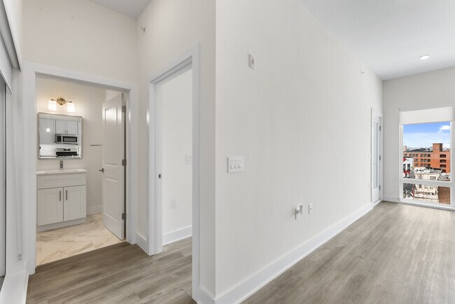 Building Photo - 1148 N 2nd St