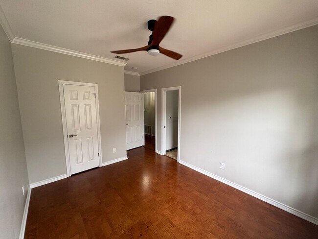 Building Photo - Gorgeous home in Rosedale - Available now!