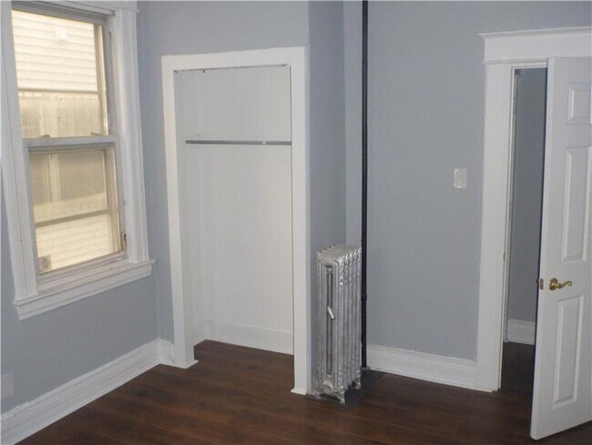 Building Photo - 81 Rose Terrace