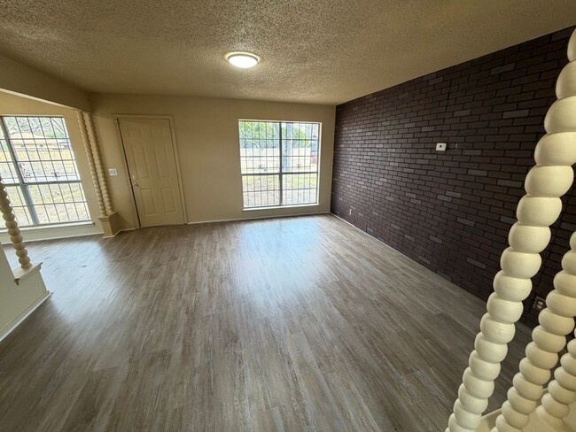 Building Photo - 2722 N St Augustine Rd