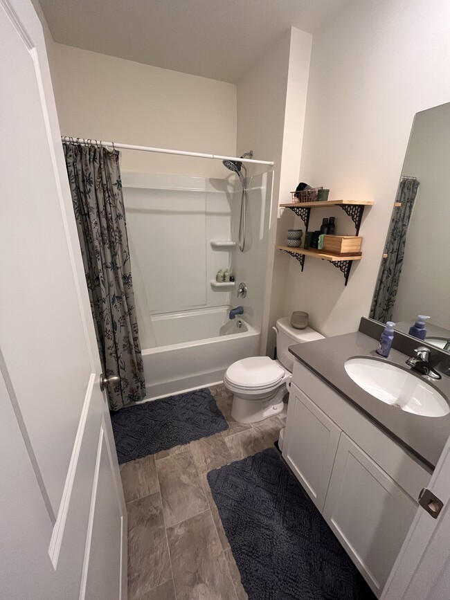 Downstairs Bath - 2323 Evarts Hill Dr