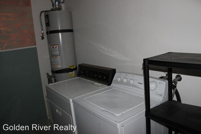 Building Photo - 2 br, 2 bath House - 5740 Sunken River Trail