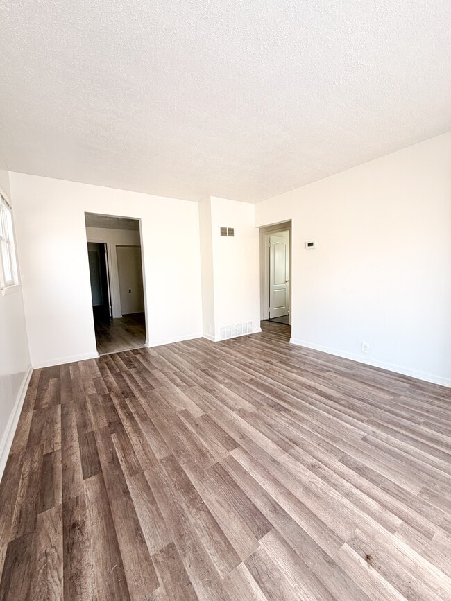 Building Photo - 13717 Keal St