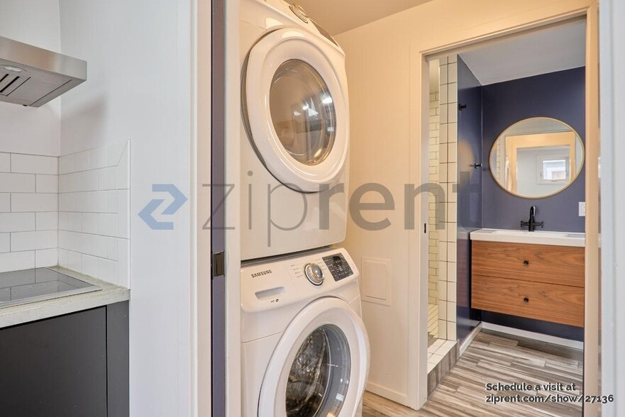 Building Photo - 3713 NE 15th Ave