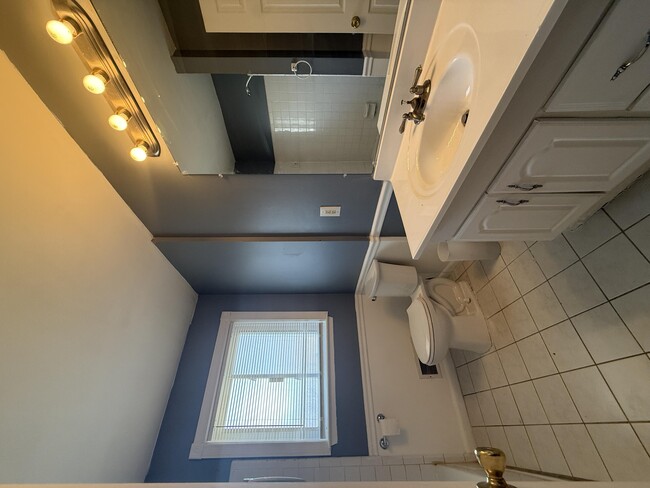 Building Photo - 4052 Burton St