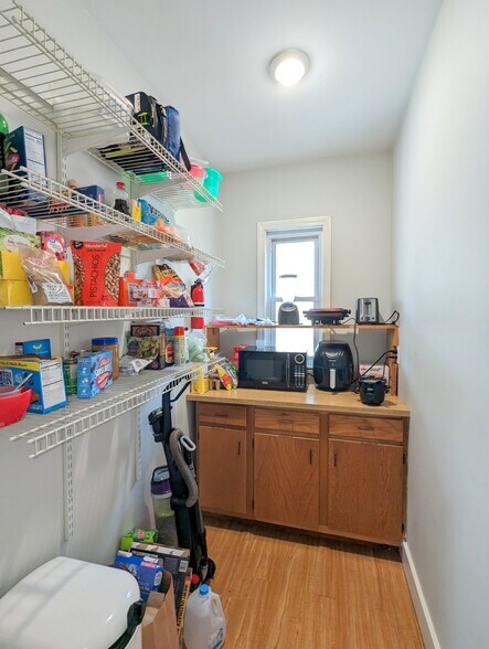 Building Photo - 383 Highland Ave