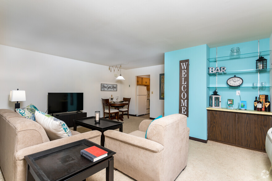 Interior Photo - Briarwick Apts