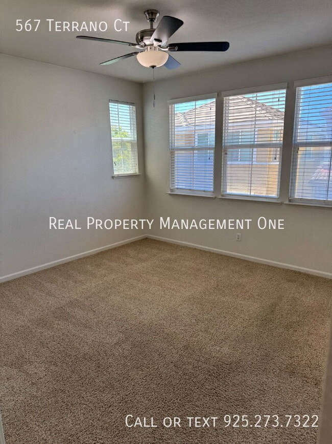 Building Photo - 567 Terrano Ct