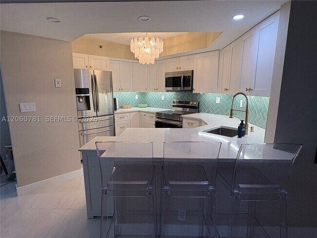 Building Photo - 6767 Collins Ave
