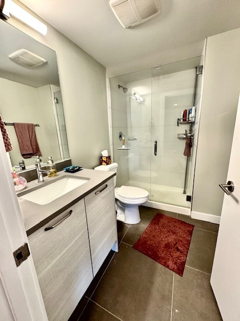 Building Photo - 2407 W Eastwood Ave