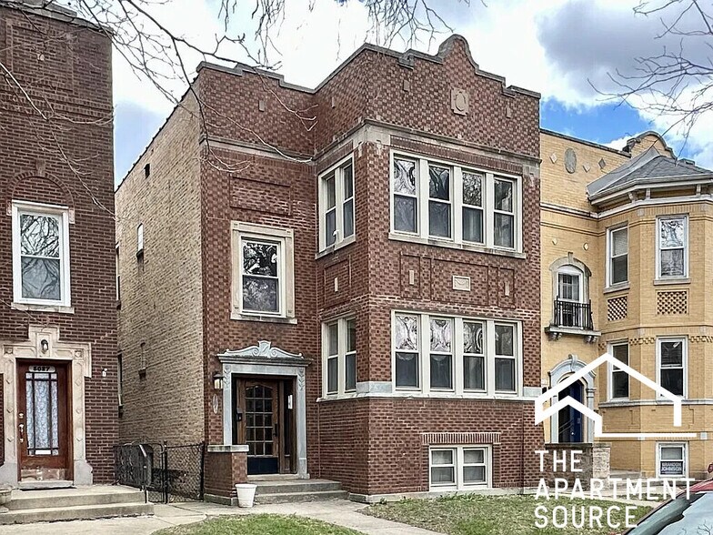 Building Photo - 5023 N Ridgeway Ave