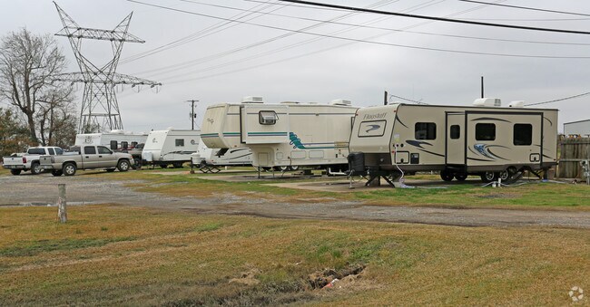 Building Photo - Kountry Rentals RV Park