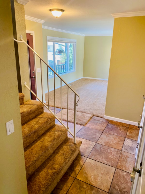 Building Photo - 1757 Burbank Ct