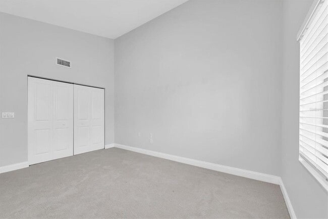 Building Photo - 748 Nina Dr