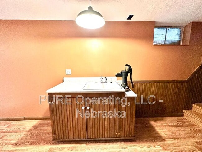 Building Photo - 1024 N 74th Ave