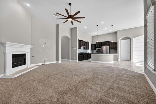 Building Photo - 21413 Hines Ln