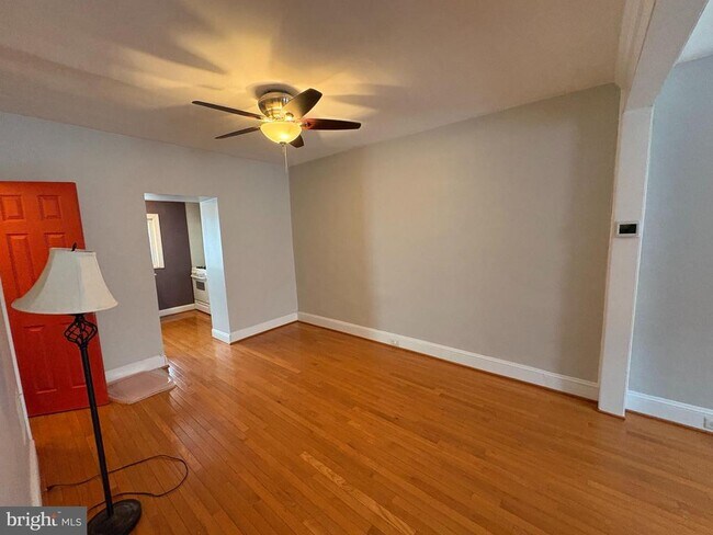 Building Photo - 347 Durfor St