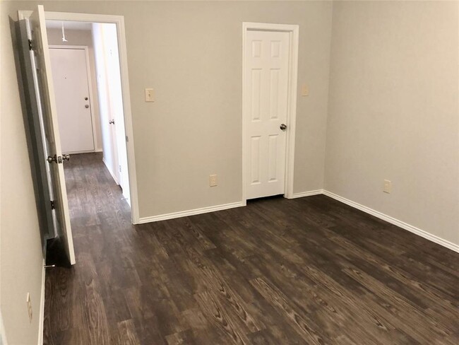 Building Photo - 1514 Carriage Hills Trail