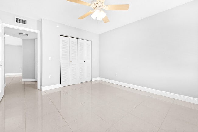 Building Photo - 4041 San Marino Blvd