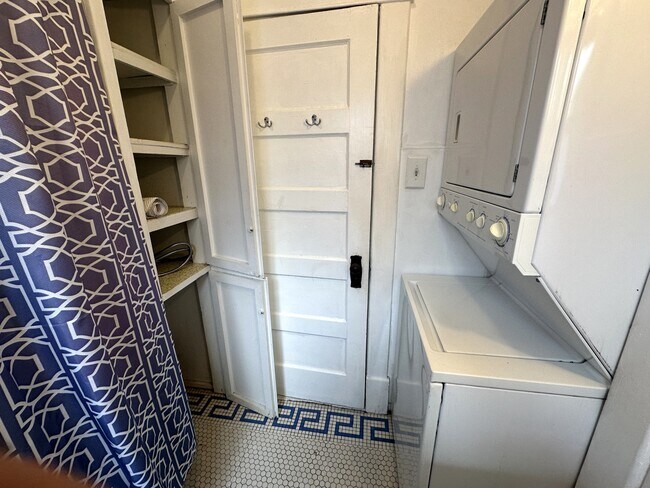 Bathroom storage washer/dryer - 3016 Victor St