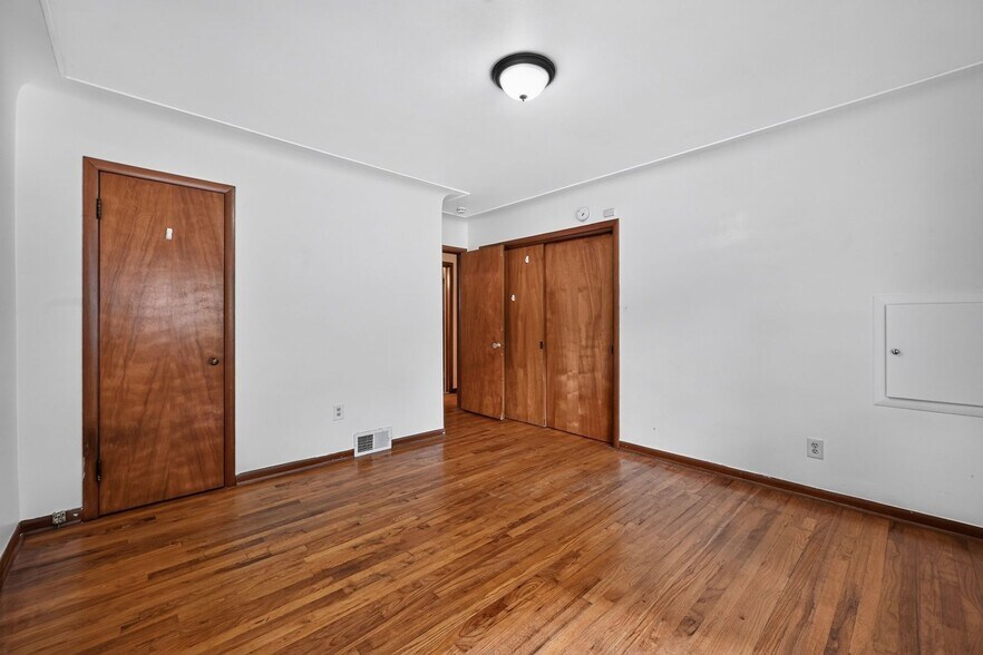 Building Photo - 20880 Avon Ln