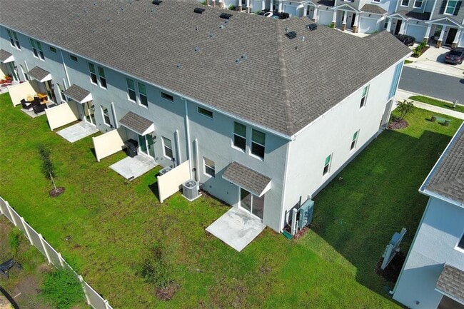 Building Photo - 2618 Skyline Lp