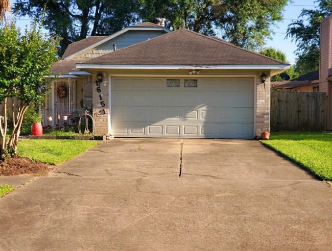 Building Photo - 16151 Barbarossa Dr